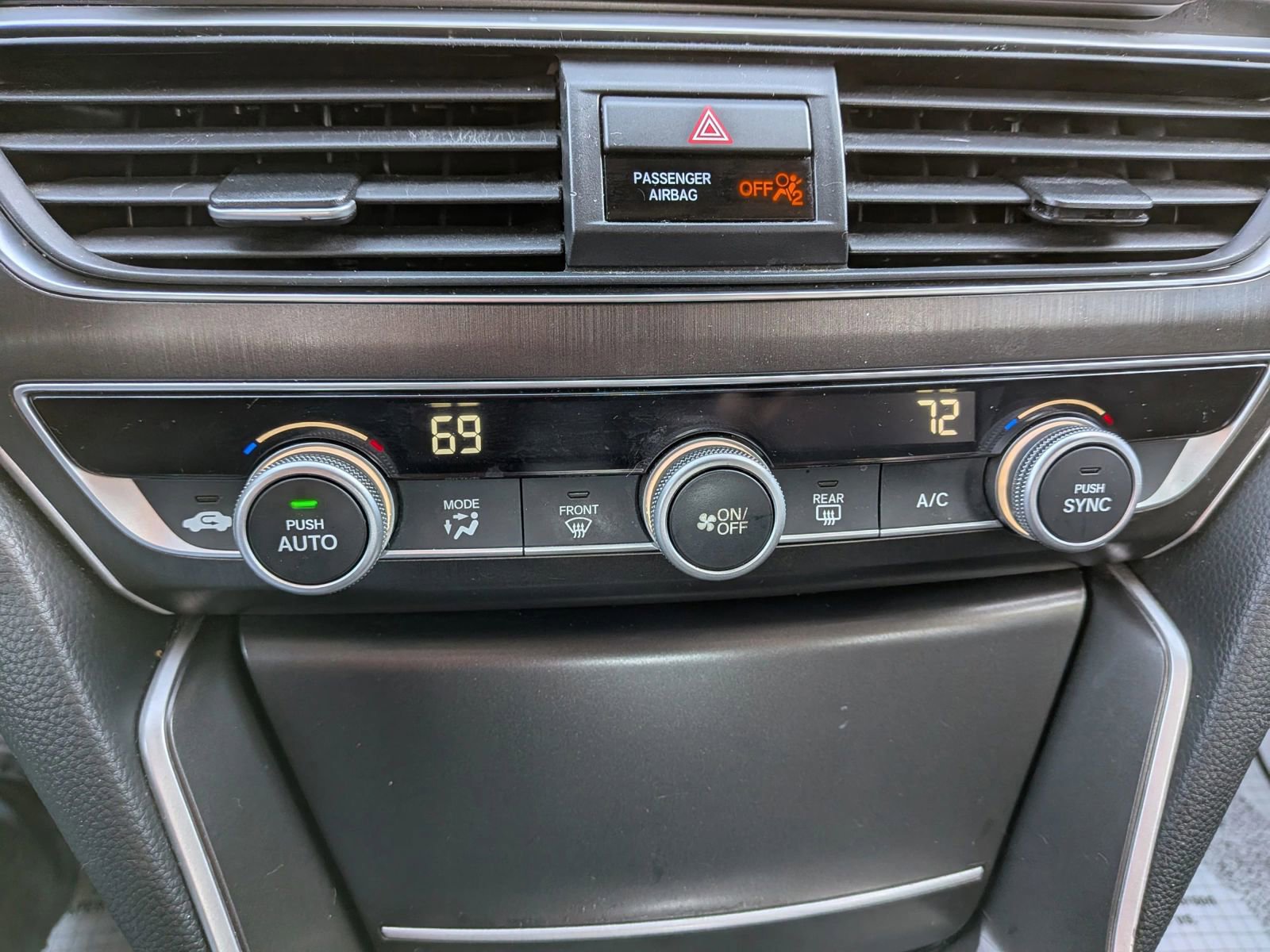 Used 2018 Honda Accord LX image 40