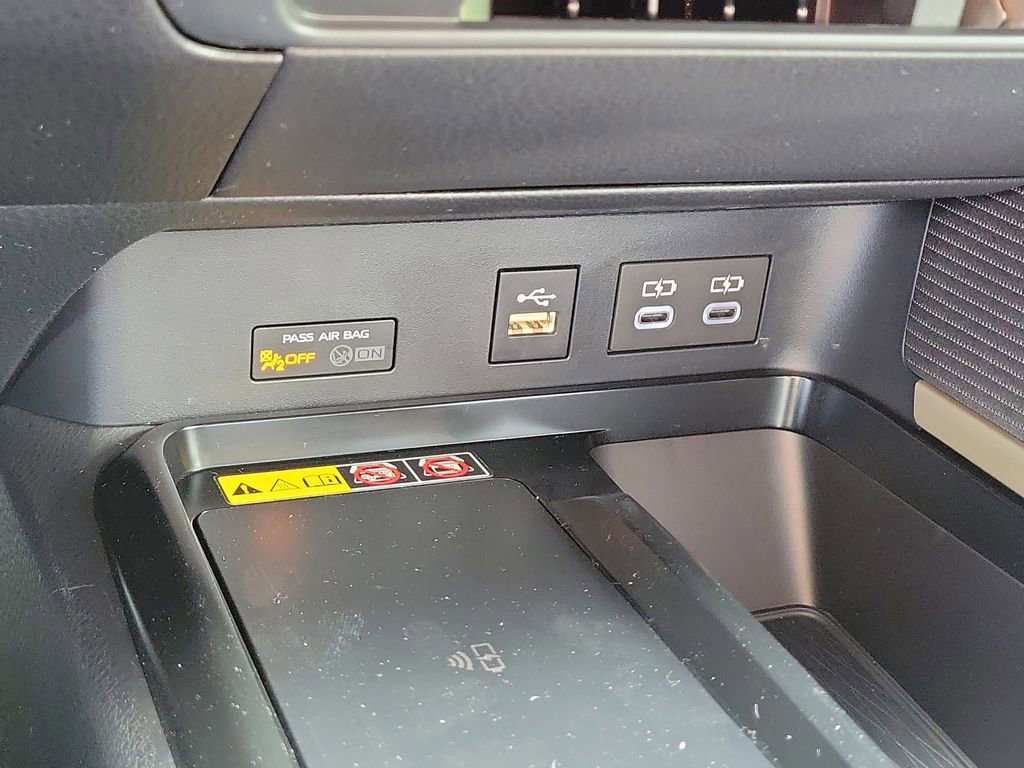 New 2026 Toyota Camry SE FWD image 17