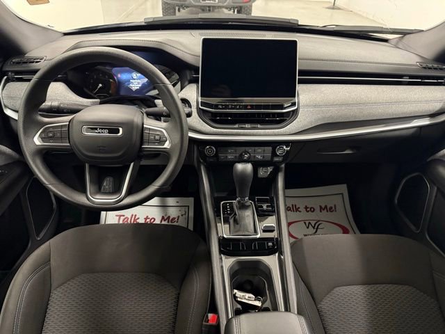 Used 2024 Jeep Compass Sport image 18