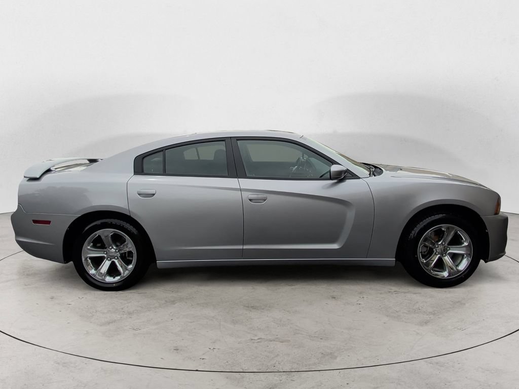 Used 2014 Dodge Charger SE w/ Sport Appearance Group RWD image 6