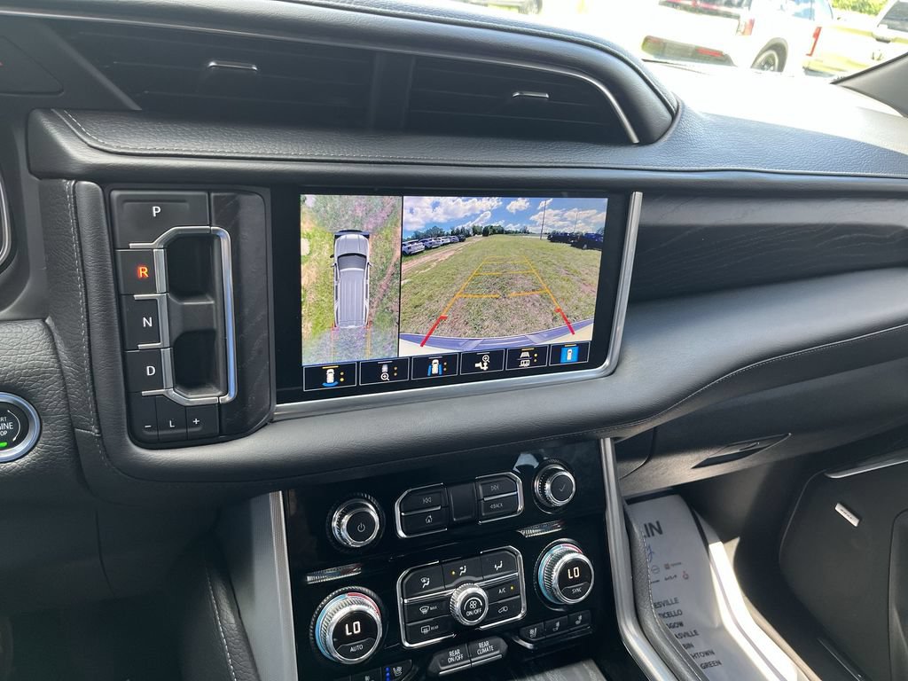 Used 2021 GMC Yukon Denali w/ Denali Premium Package AWD/4WD image 23