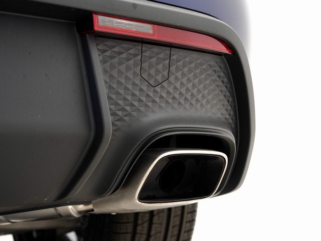 Certified 2025 Porsche Macan AWD/4WD image 29