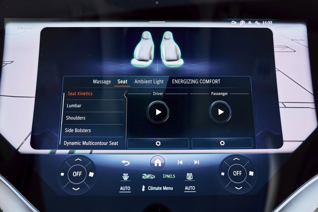 Used 2025 Mercedes-Benz Maybach EQS 680 4MATIC image 87