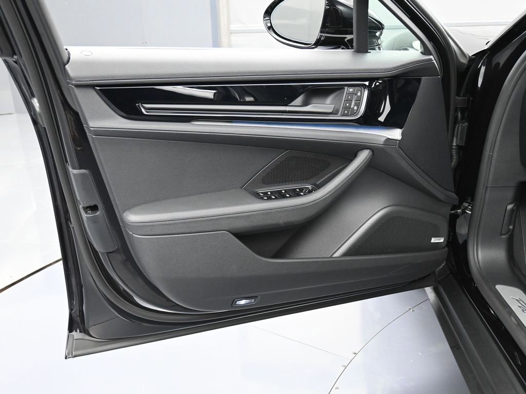 New 2026 Porsche Panamera E-Hybrid image 14