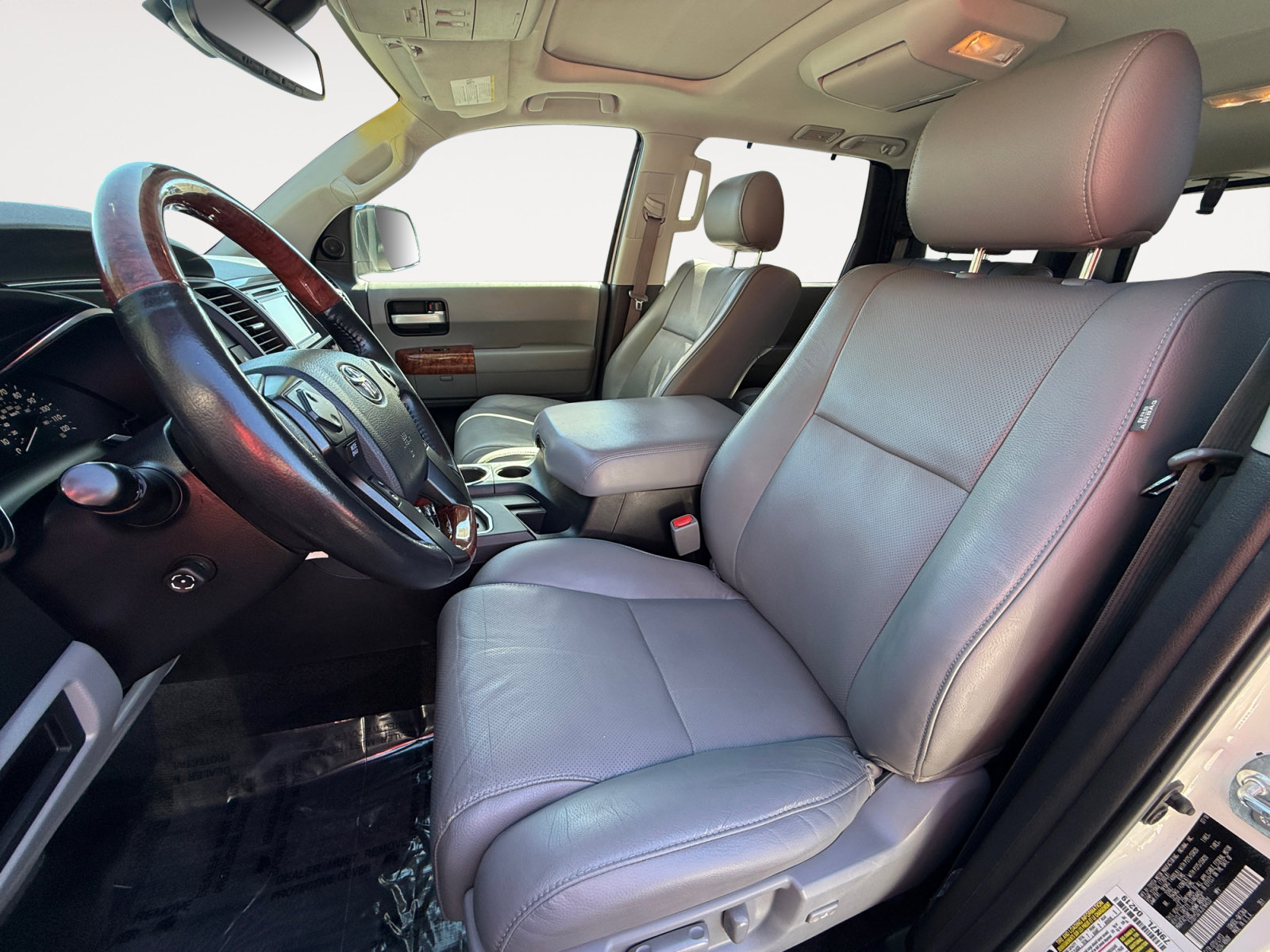 Used 2018 Toyota Sequoia Platinum AWD/4WD image 10