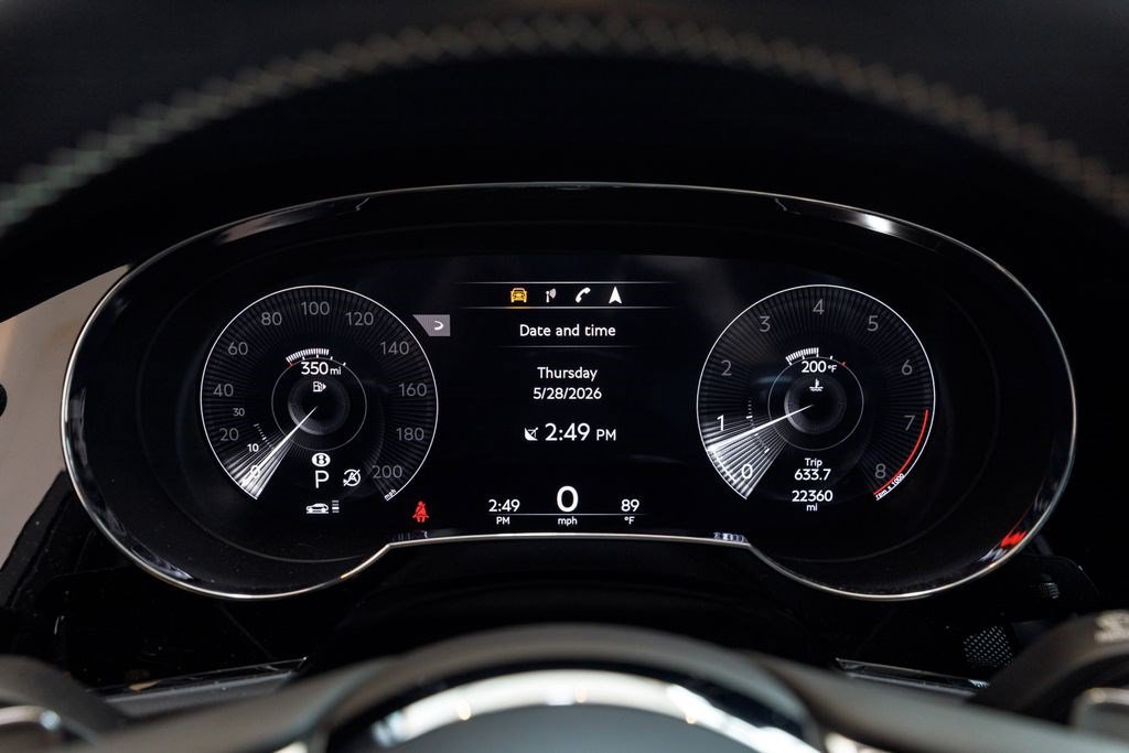 Used 2023 Bentley Bentayga AWD/4WD image 15