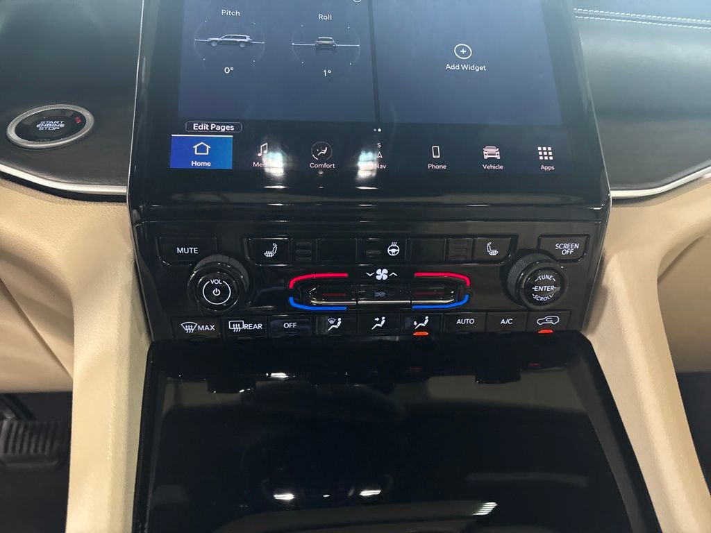 Certified 2023 Jeep Grand Cherokee L Limited image 19