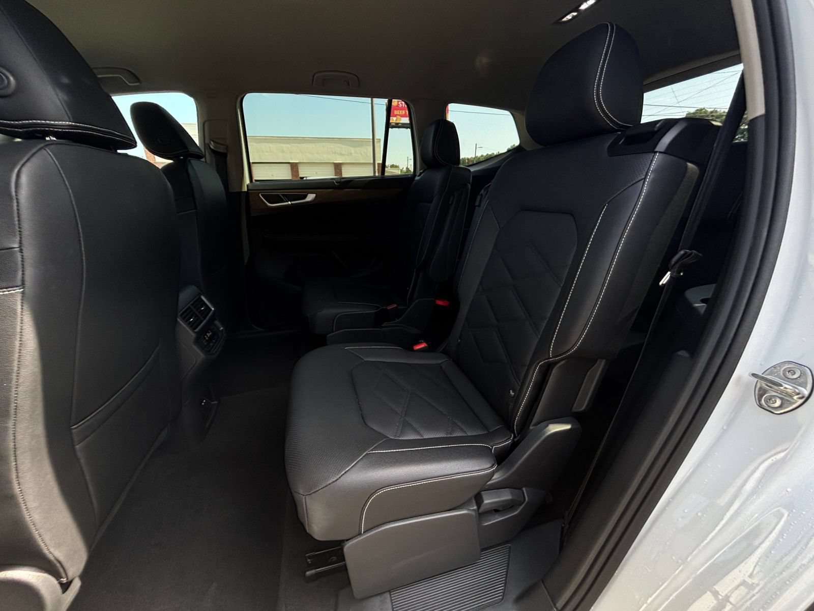 Used 2026 Volkswagen Atlas SE FWD image 23