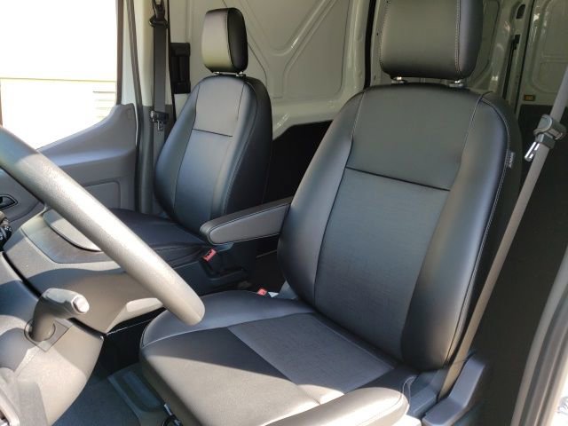 New 2023 Ford E-Transit Medium Roof image 3
