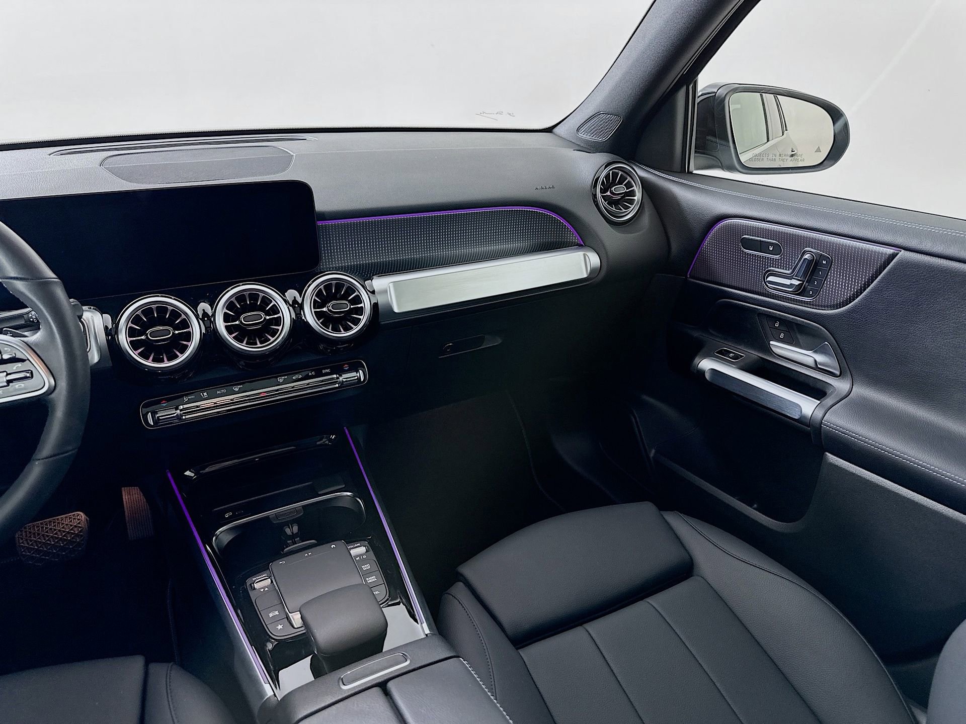 Certified 2023 Mercedes-Benz GLB 250 image 24