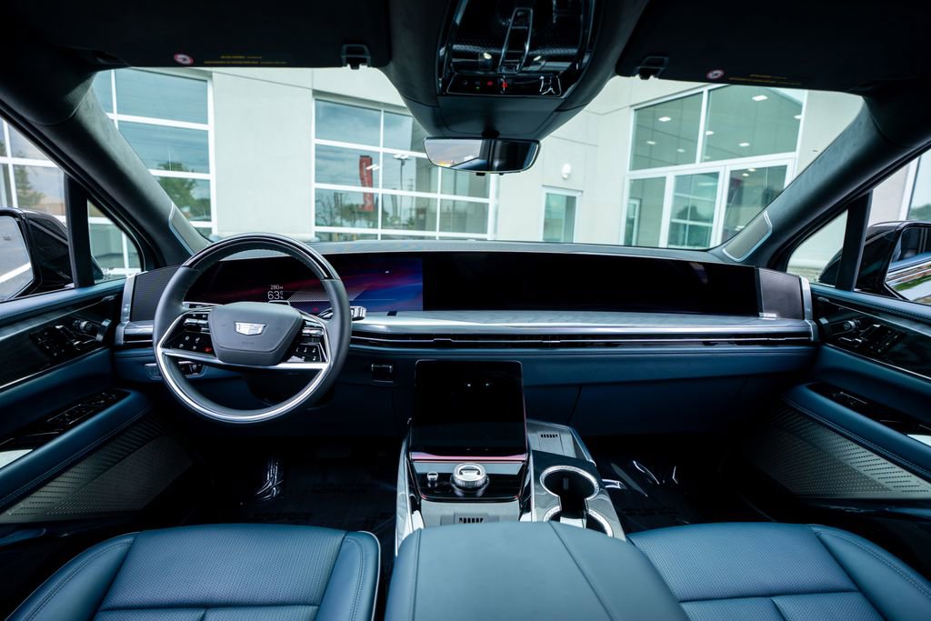 Used 2025 Cadillac Escalade IQ Luxury 2 w/ LPO, Premium Carpet Package AWD/4WD image 53