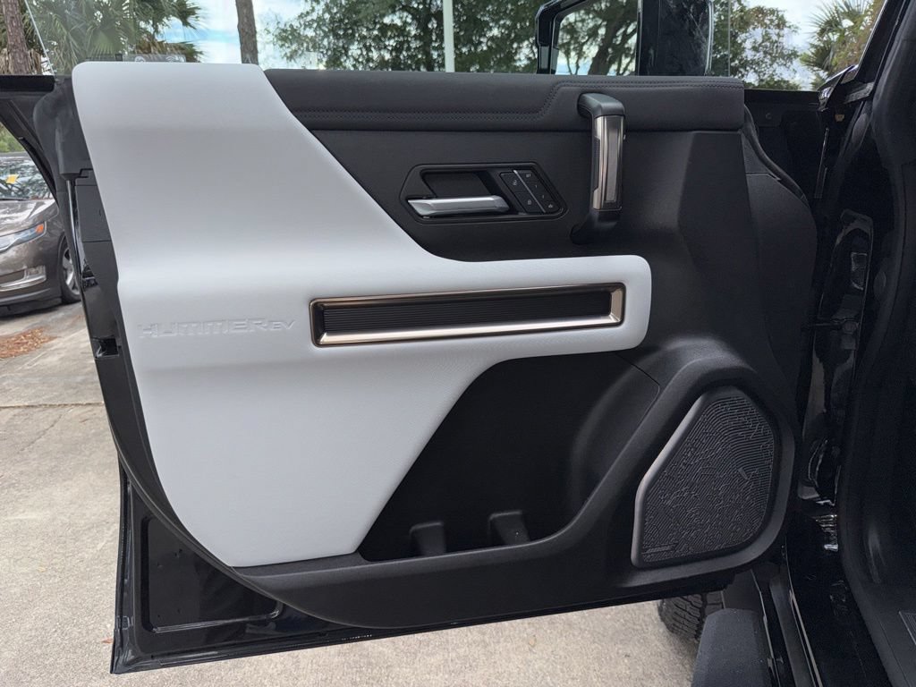 Used 2025 GMC Hummer EV 3X AWD/4WD image 22