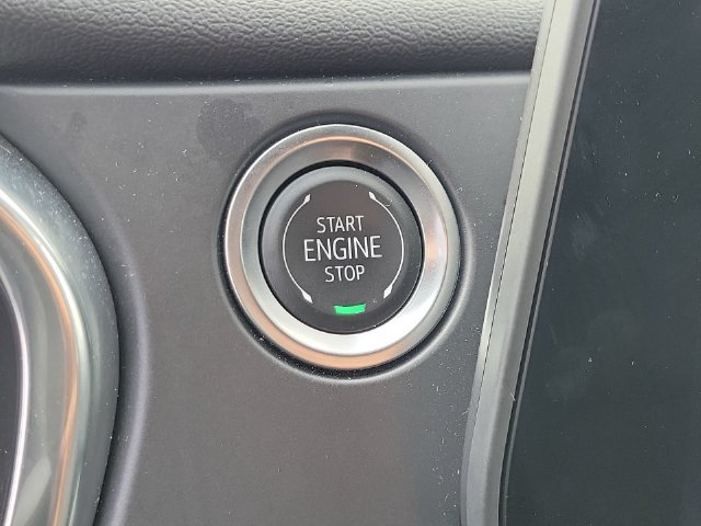 Certified 2025 Chevrolet Blazer LT FWD image 22