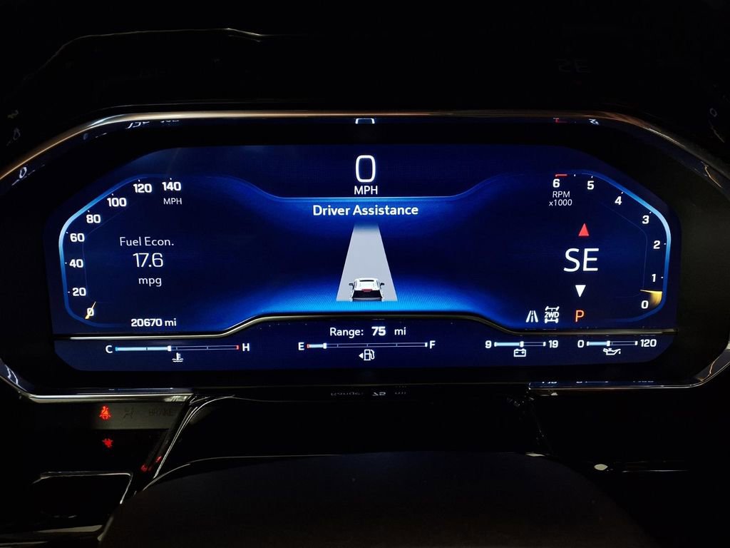 Used 2025 Chevrolet Silverado 1500 LTZ image 16