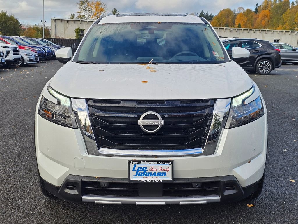 New 2025 Nissan Pathfinder Platinum w/ Cargo Package image 2