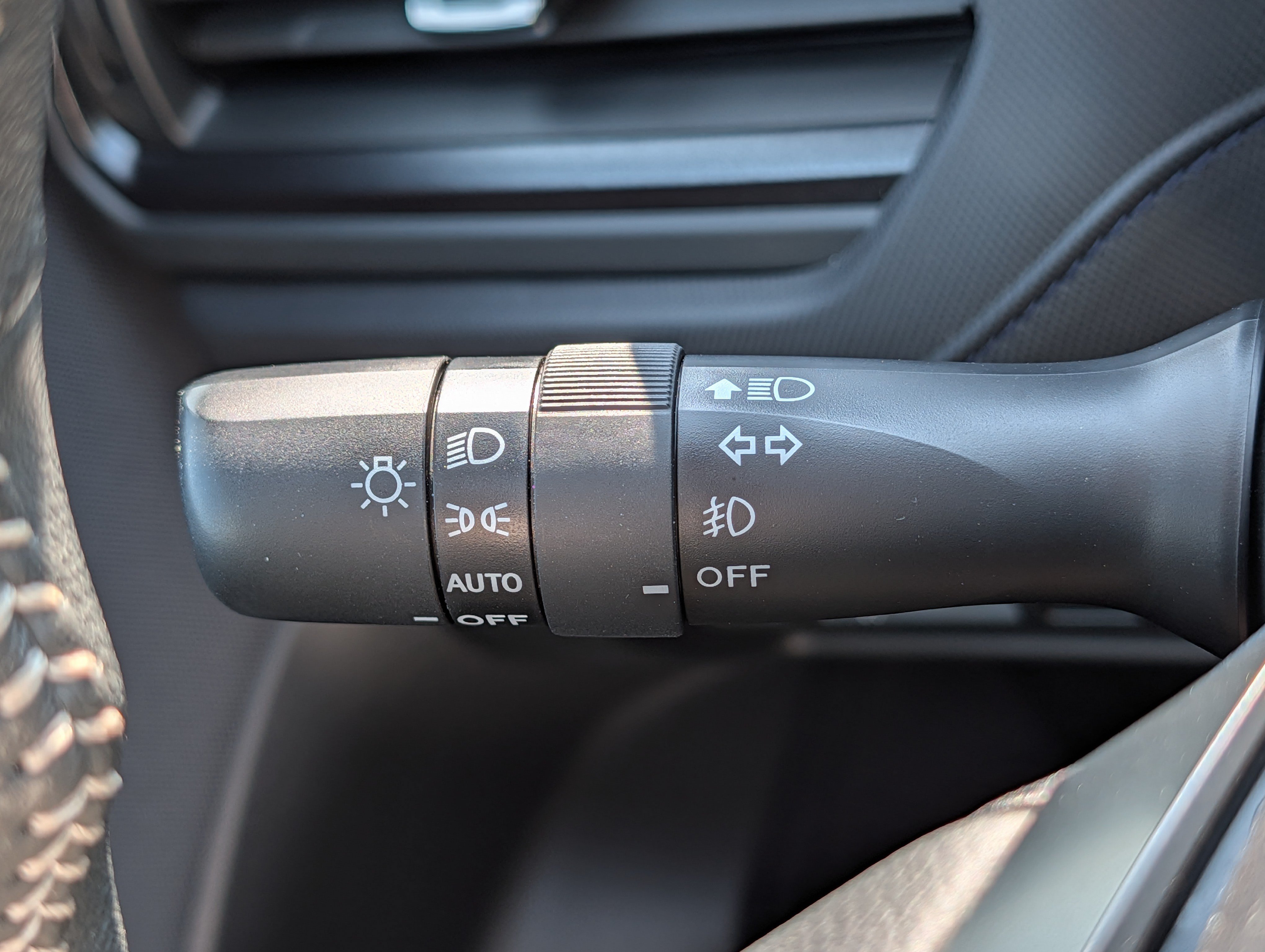 Used 2025 Subaru Forester Premium AWD/4WD image 33