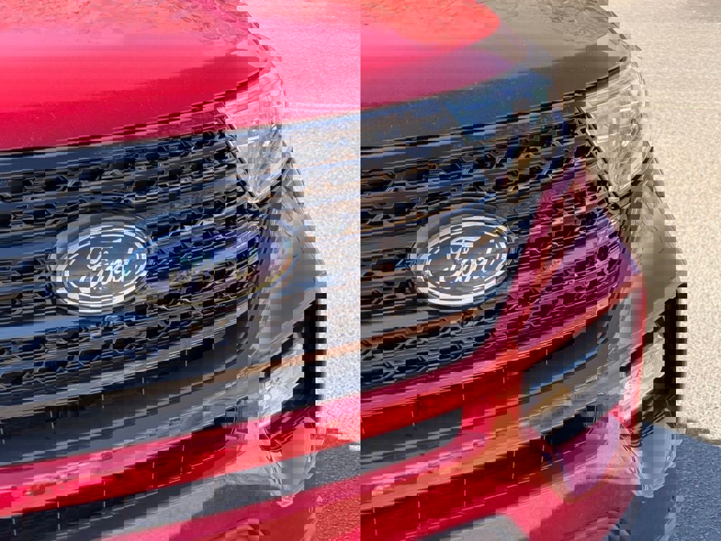 Certified 2023 Ford Explorer Limited image 9