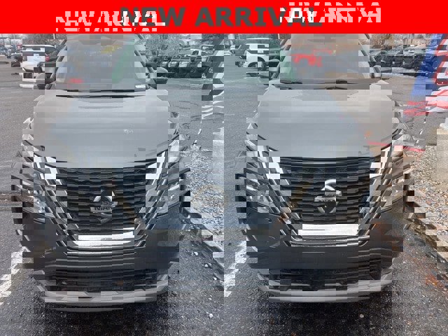 Certified 2021 Nissan Rogue SV image 2