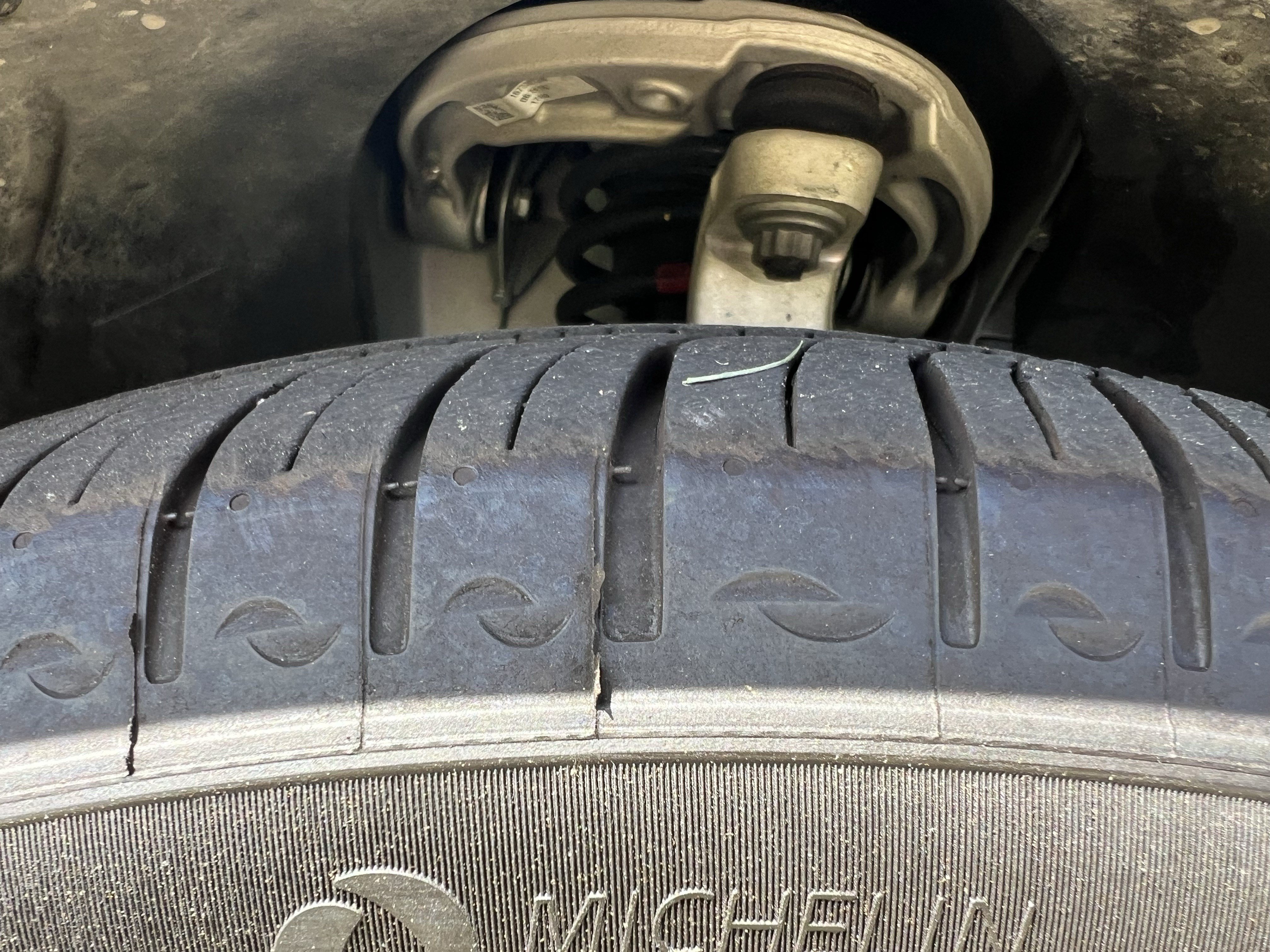 Certified 2025 Mercedes-Benz GLE 350 4MATIC image 12