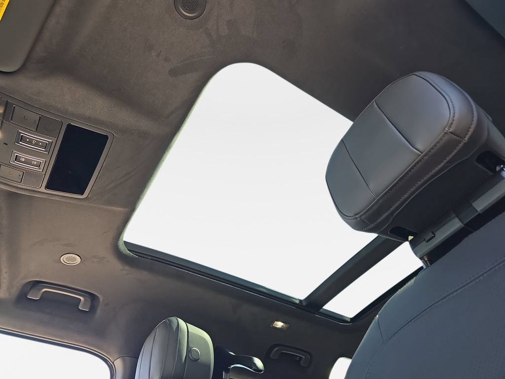 New 2026 Land Rover Defender 110 X AWD/4WD image 30