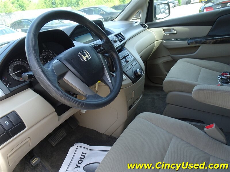 Used 2012 Honda Odyssey LX image 12