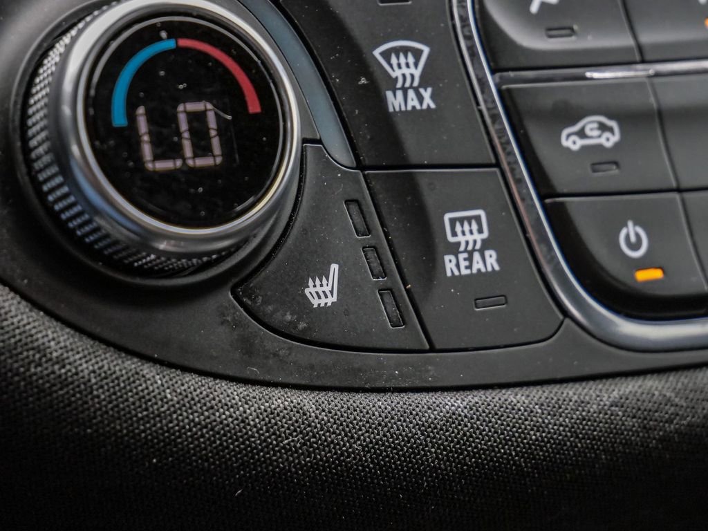 Used 2024 Chevrolet Malibu LT image 30