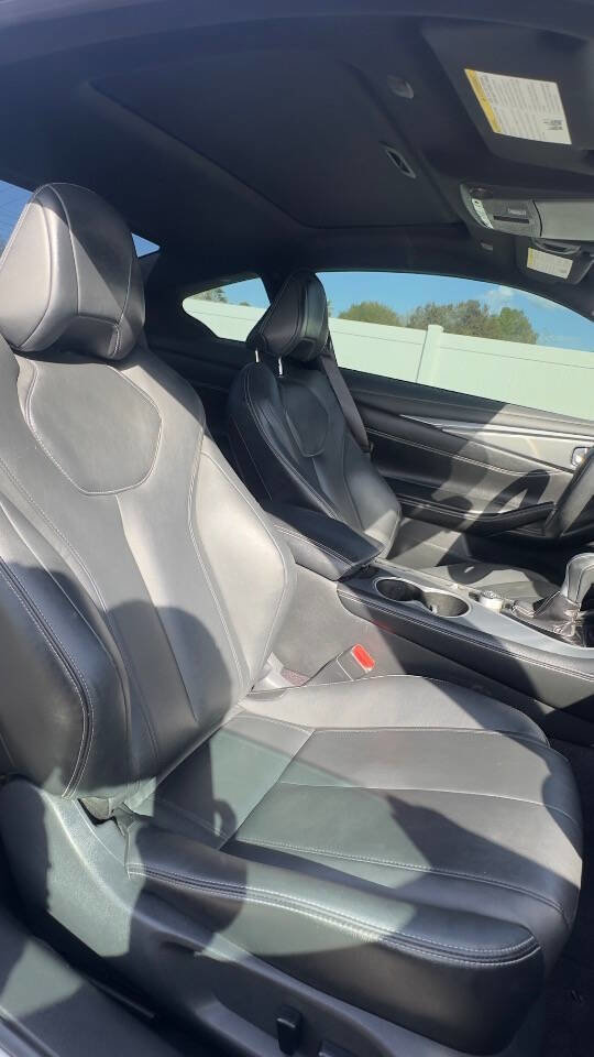 Used 2018 INFINITI Q60 3.0t Luxe w/ Sensory Package 3.0T Luxe image 15