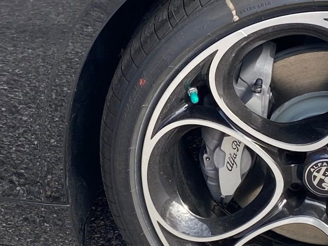 New 2025 Alfa Romeo Giulia AWD image 13