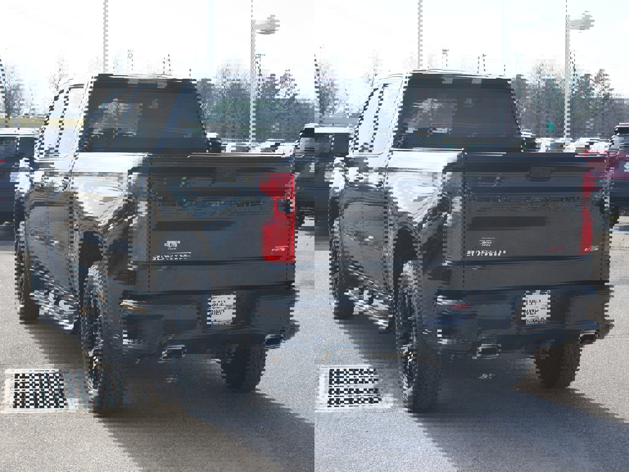 Used 2022 Chevrolet Silverado 1500 RST w/ Safety Package image 13