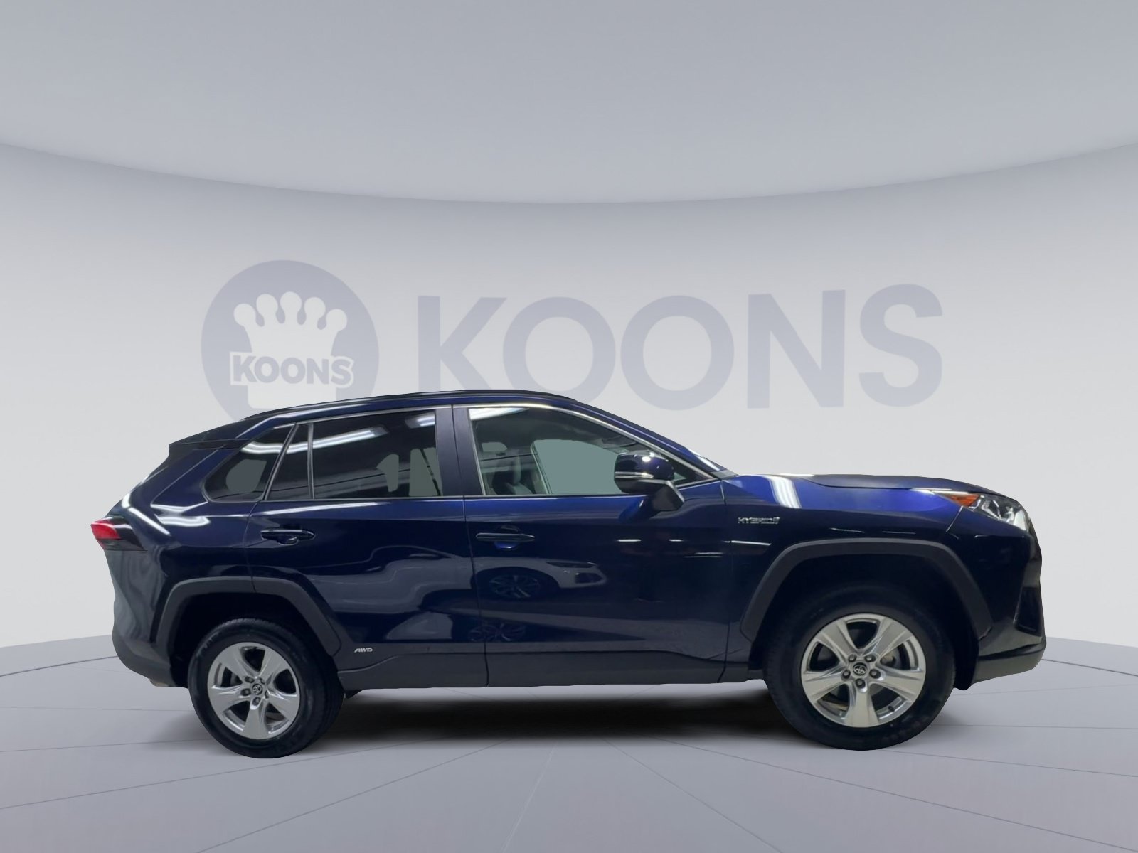 Used 2020 Toyota RAV4 XLE w/ Carpet Mat Package AWD/4WD image 12