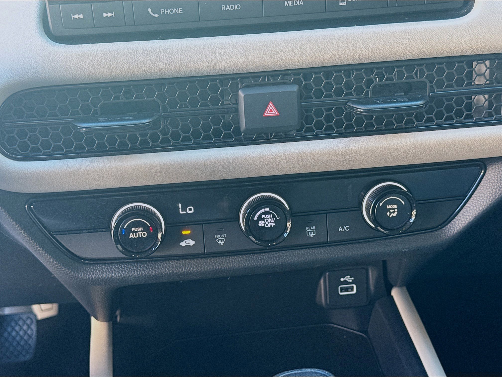 Used 2025 Honda HR-V LX image 12