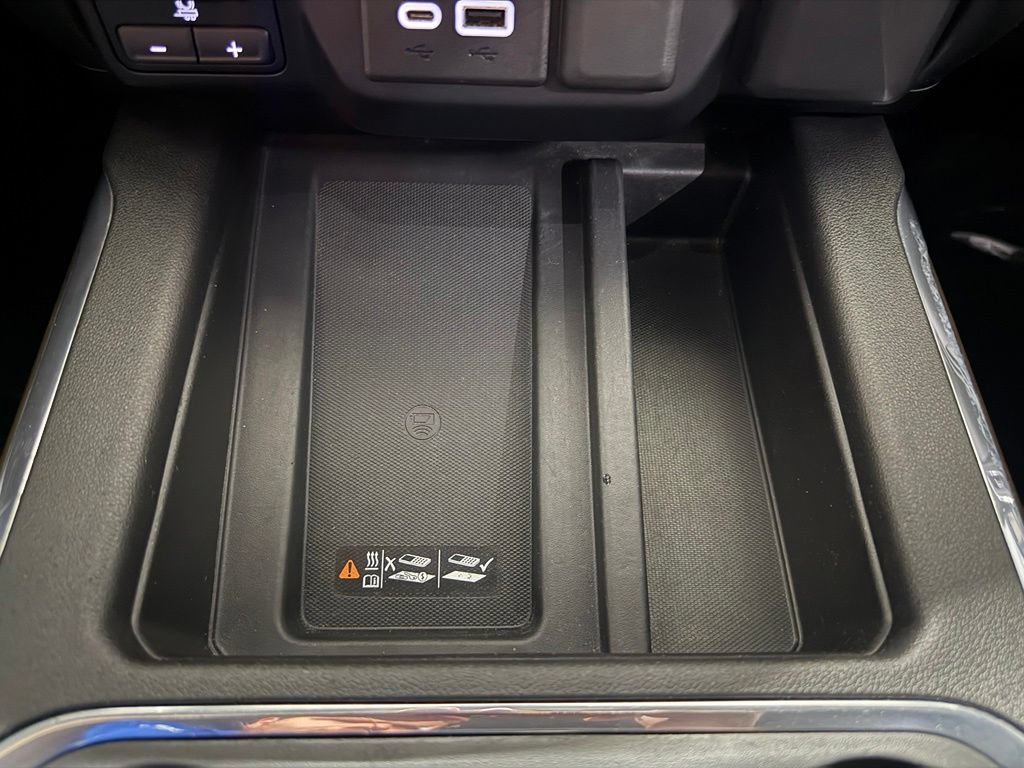 Used 2019 GMC Sierra 1500 SLT w/ SLT Premium Plus Package AWD/4WD image 30
