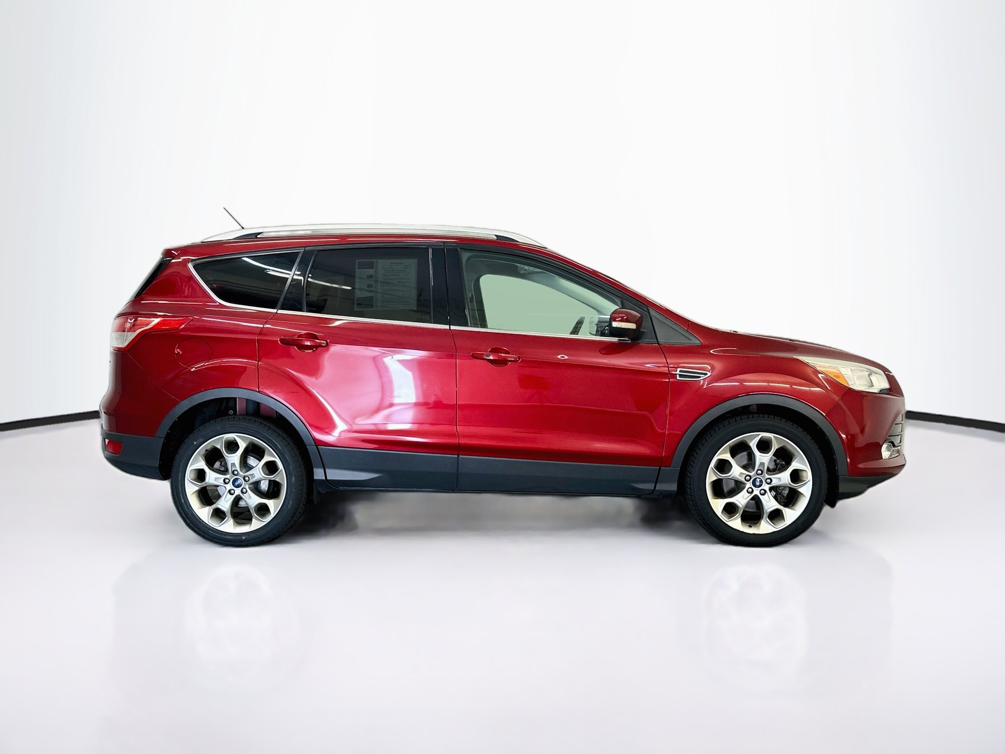 Used 2015 Ford Escape Titanium AWD/4WD image 10