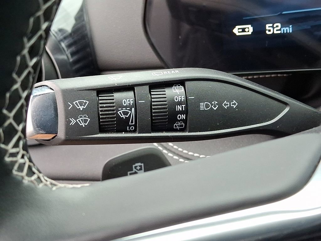 Used 2025 Chevrolet Blazer EV LT AWD/4WD image 25