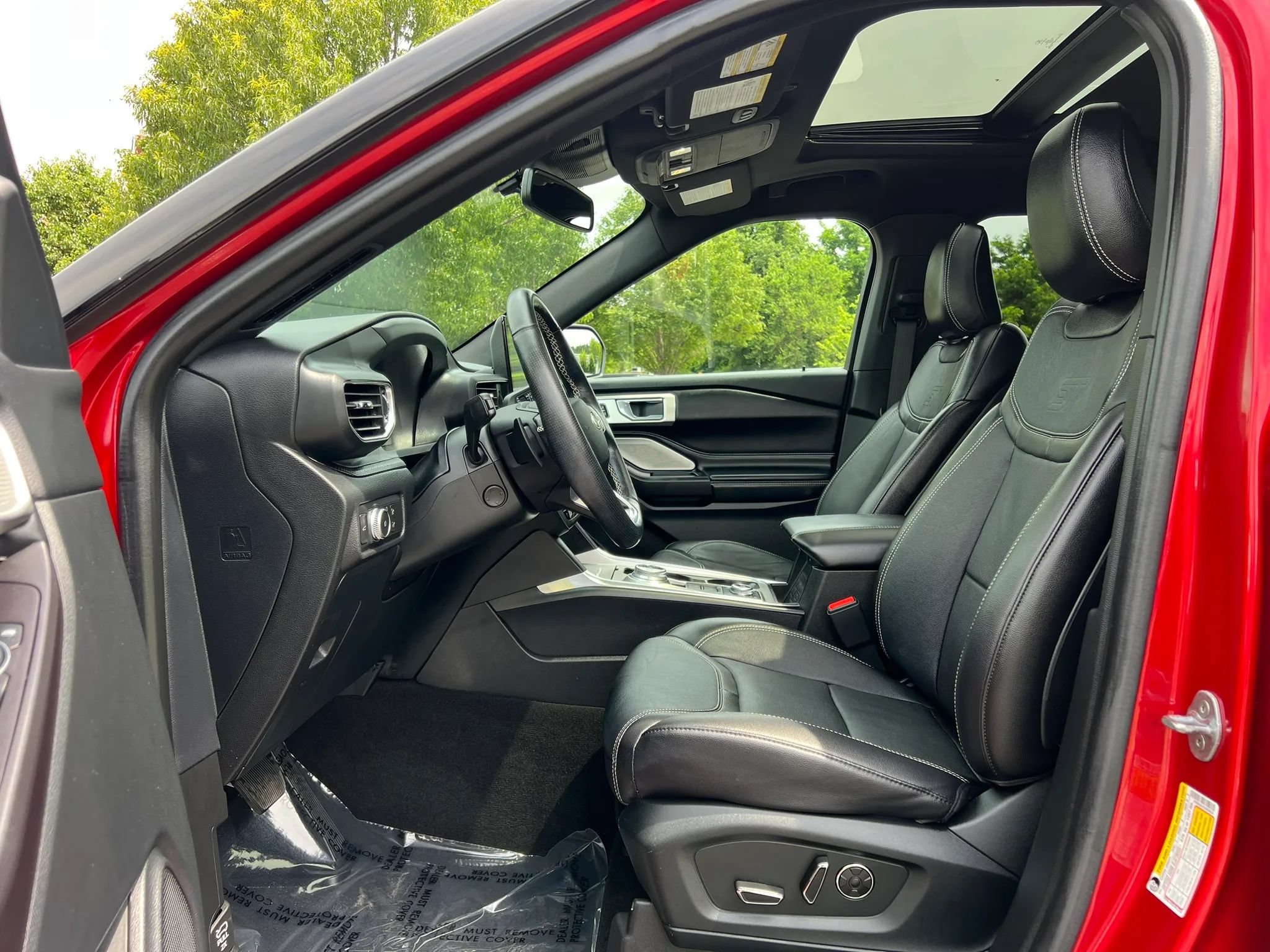 Used 2020 Ford Explorer ST w/ Premium Technology Package AWD/4WD image 14