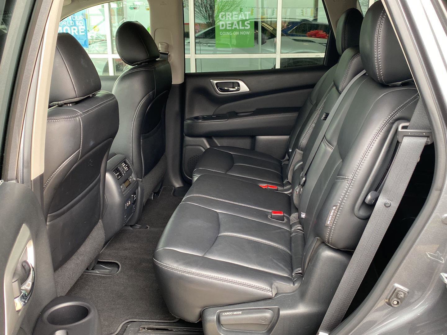 Used 2019 Nissan Pathfinder SL image 17