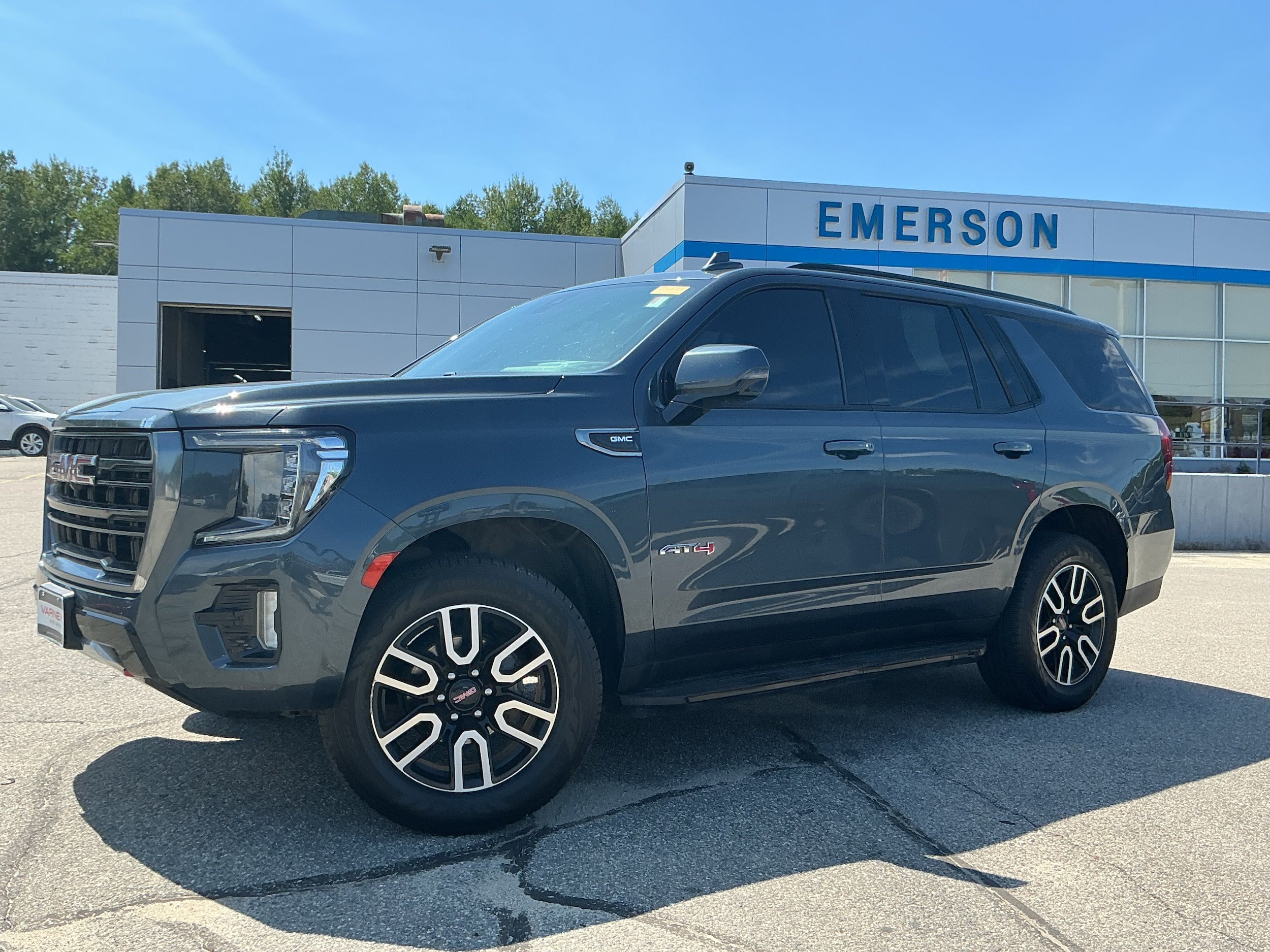 Certified 2021 GMC Yukon AT4 w/ Technology Package AWD/4WD image 1