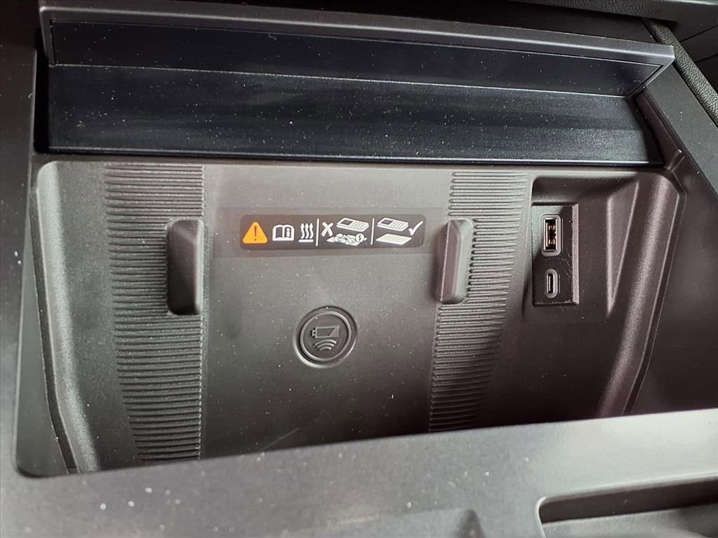 Used 2026 GMC Hummer EV SUV AWD/4WD image 18