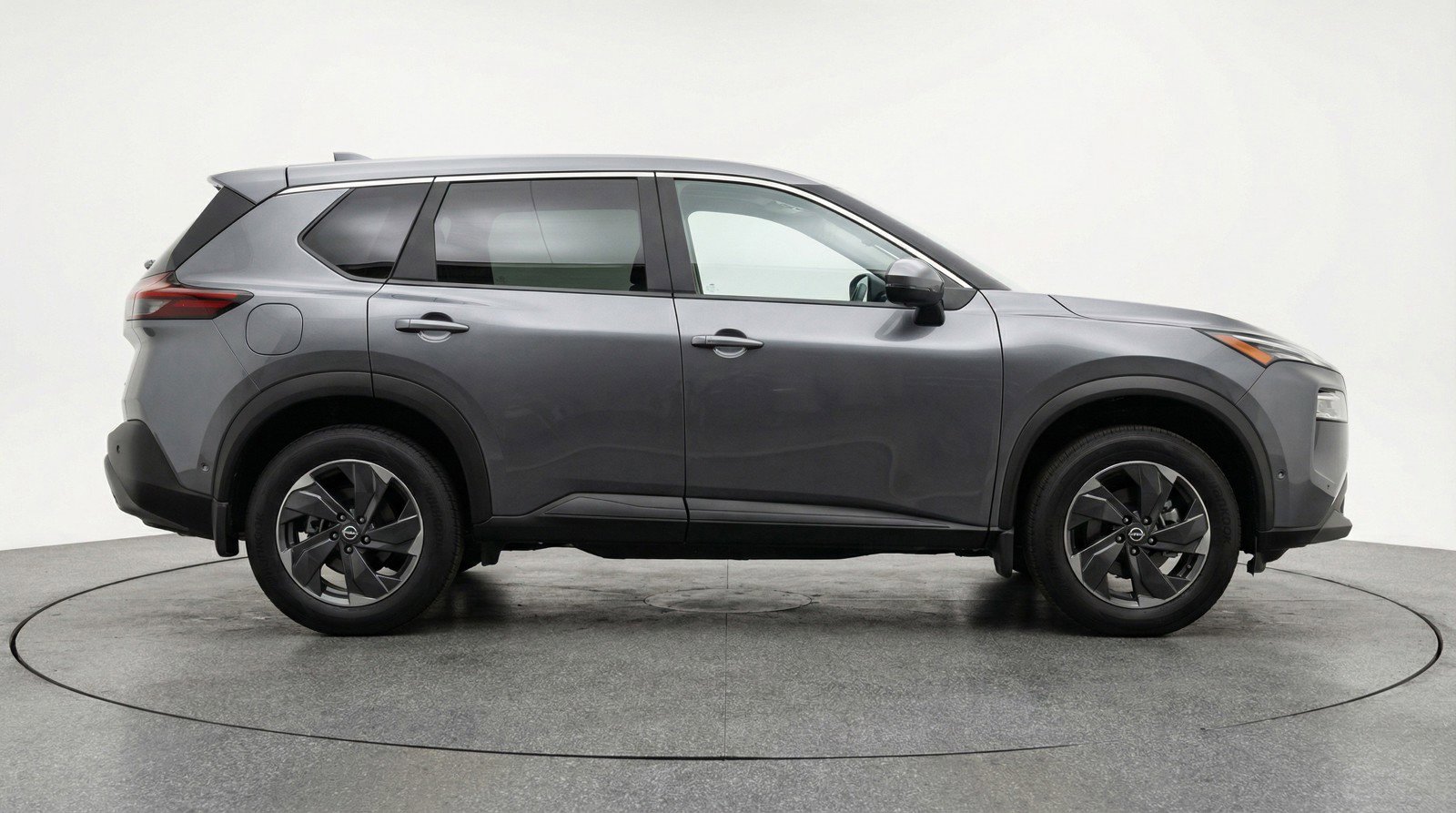 Used 2025 Nissan Rogue SV AWD/4WD image 11