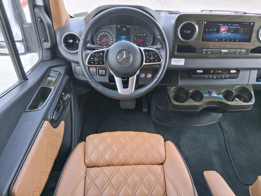 Used 2023 Mercedes-Benz Sprinter 3500 image 12