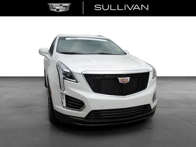 Certified 2024 Cadillac XT5 Sportv w/ Platinum Package AWD/4WD image 3