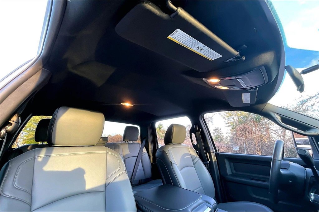 Used 2024 RAM 5500 Tradesman w/ Chrome Appearance Group image 22