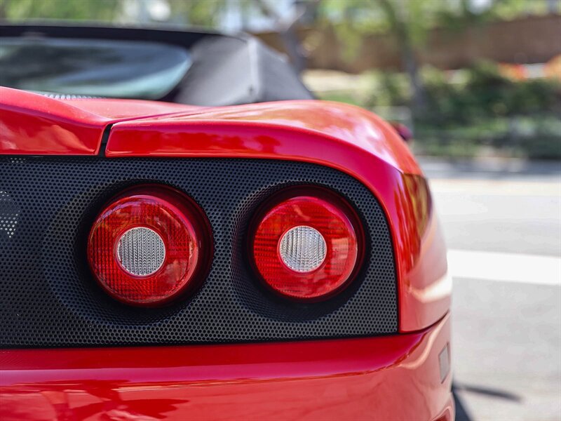 Used 2005 Ferrari 360 Spider RWD image 15