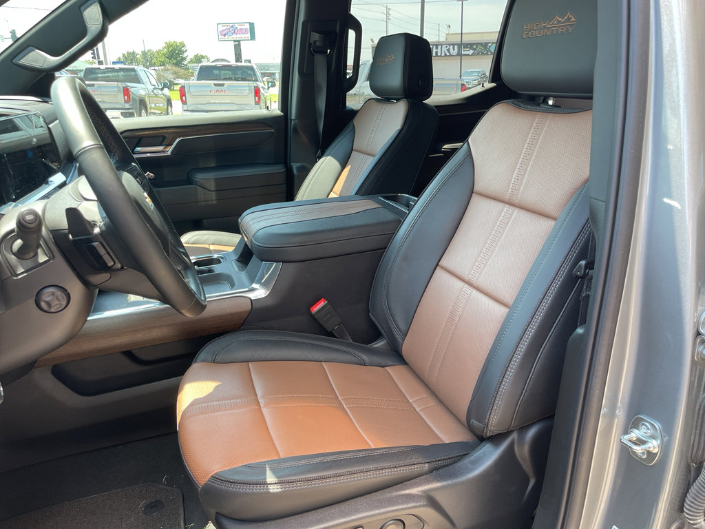 Used 2025 Chevrolet Silverado 1500 High Country w/ Z71 Off-Road Package image 15