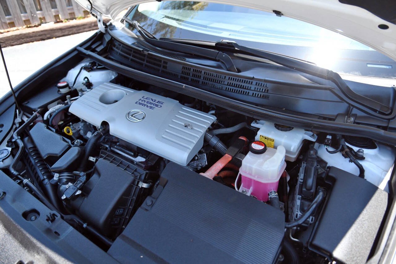 Used 2015 Lexus CT 200h FWD image 27