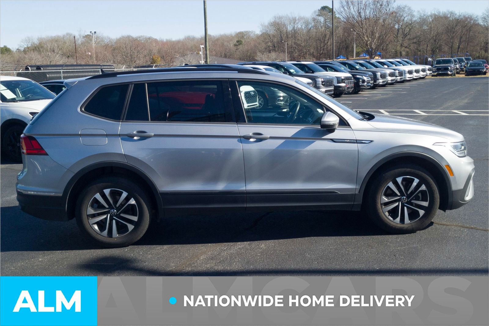 Used 2024 Volkswagen Tiguan S image 4