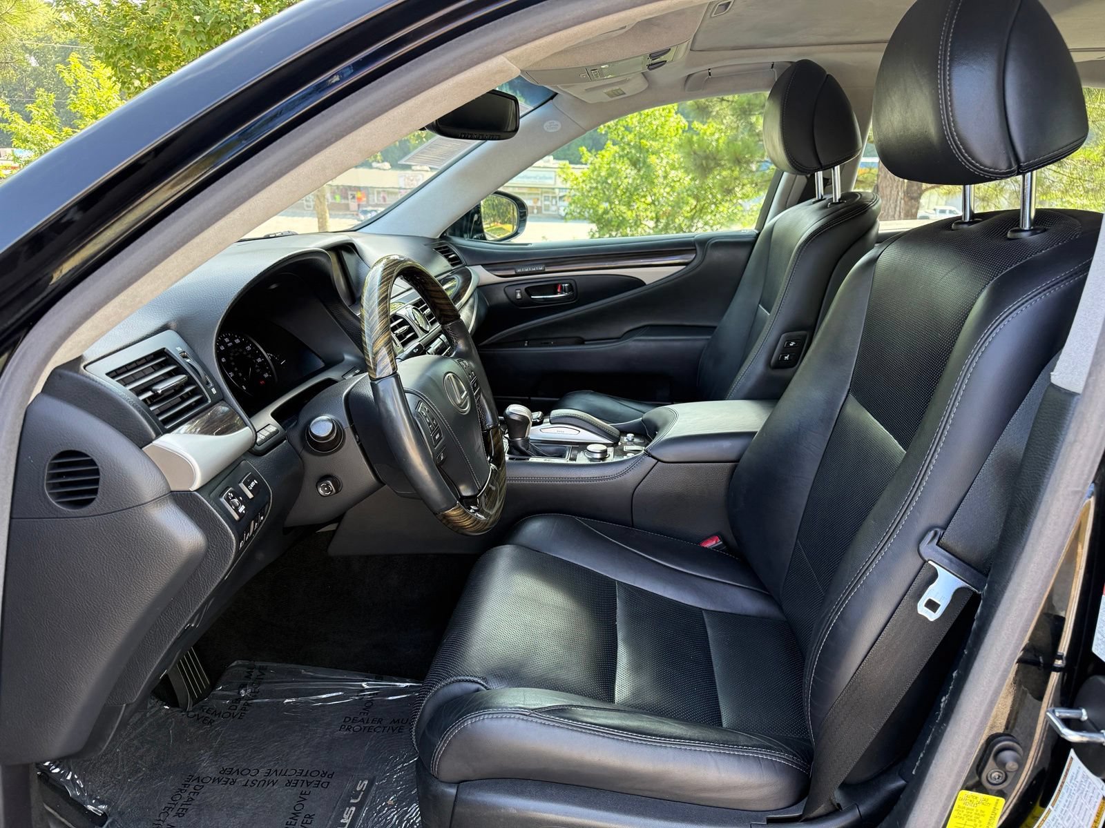 Used 2017 Lexus LS 460 L RWD image 34