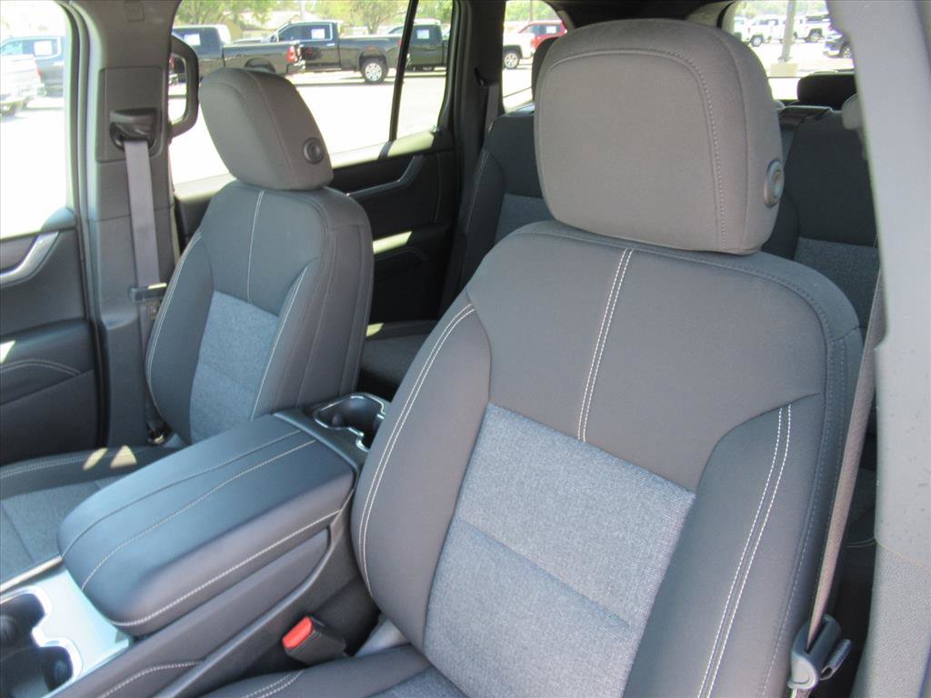 Used 2025 GMC Acadia Elevation image 19