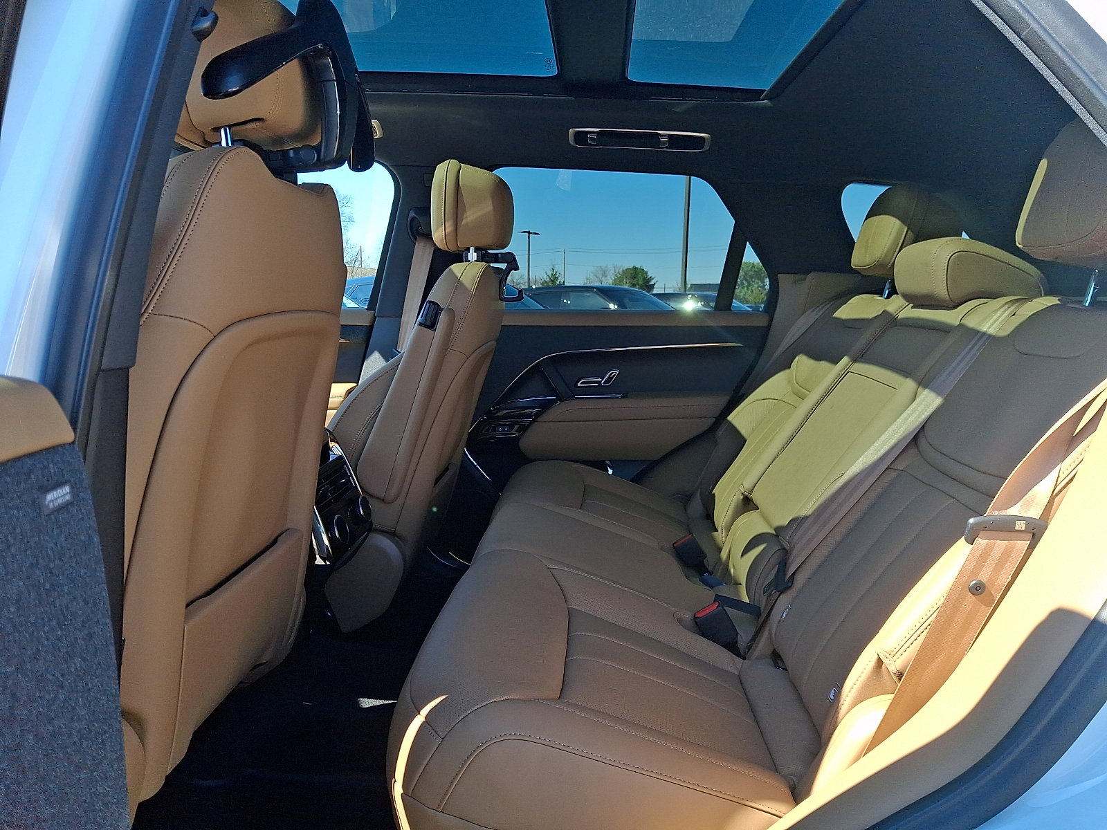 New 2026 Land Rover Range Rover Sport SE image 8