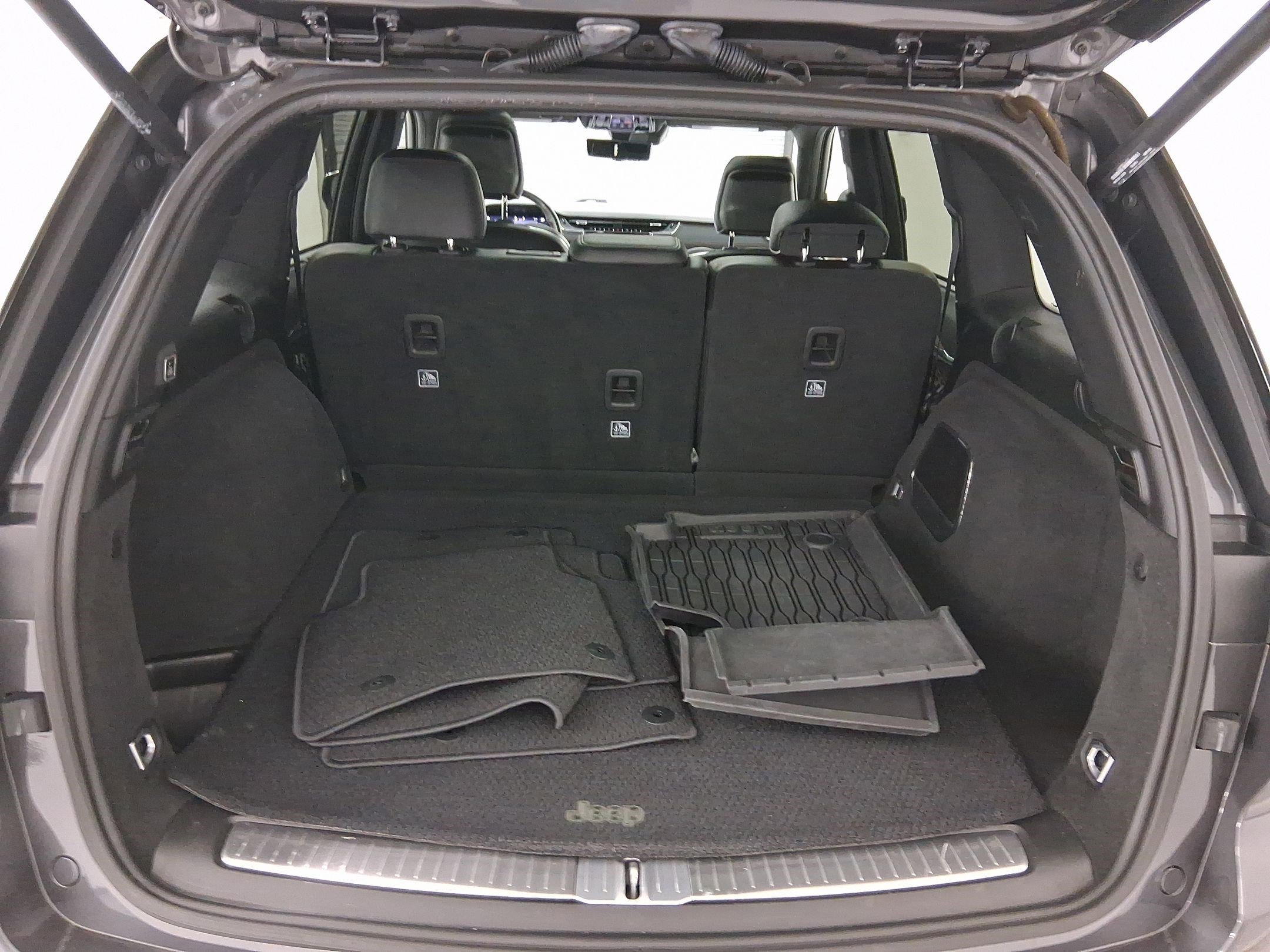 Used 2022 Jeep Grand Cherokee Summit w/ Adv Protech Group IV image 32